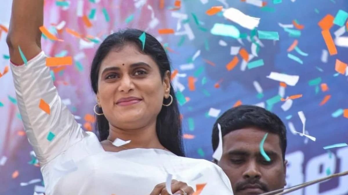 YS Sharmila, Jagan Mohan Reddy's Sister, Likely To Join Congress On ...